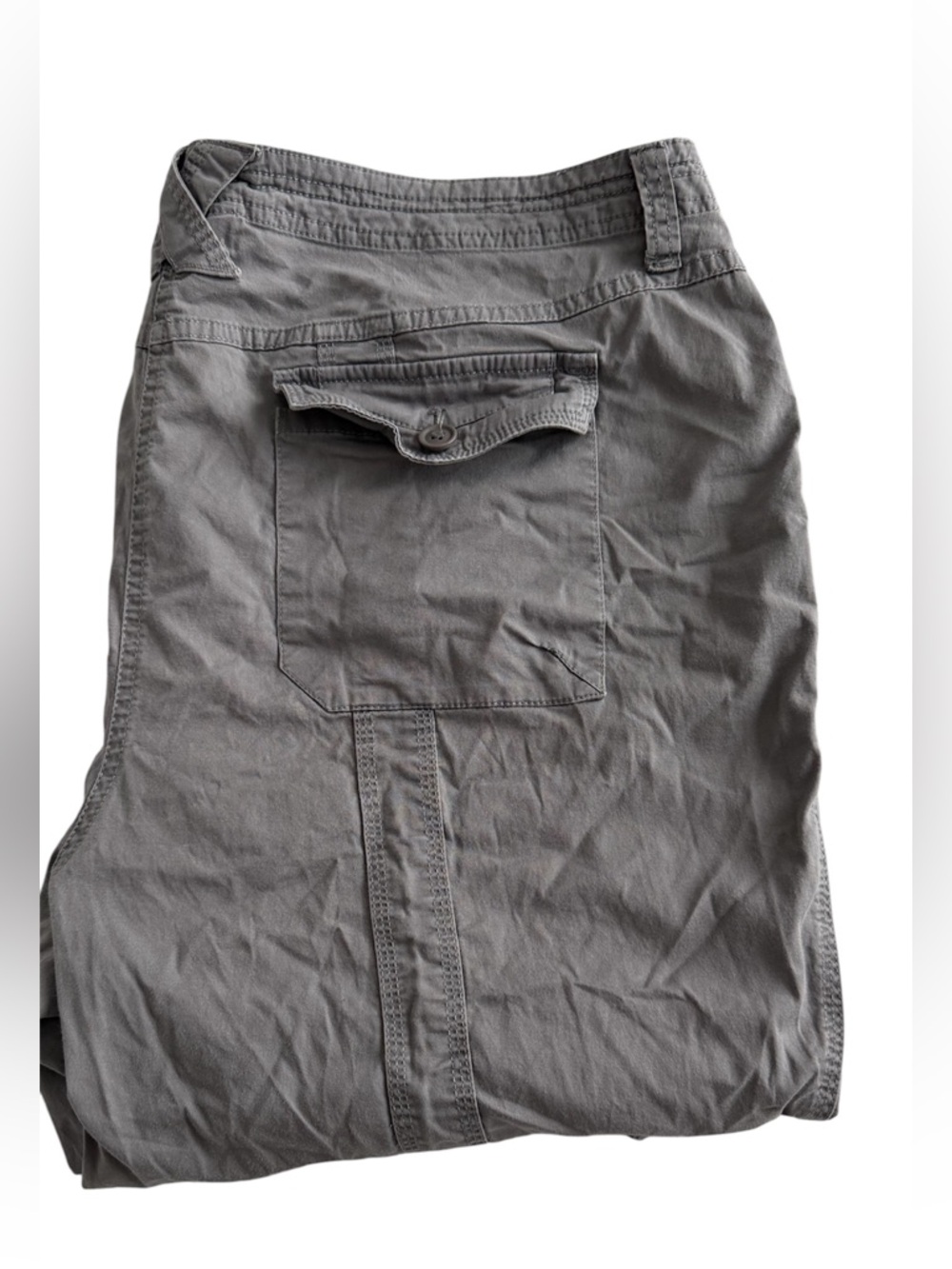 Style & Co. women's plus-size cargo capri pants in a gray (001)
